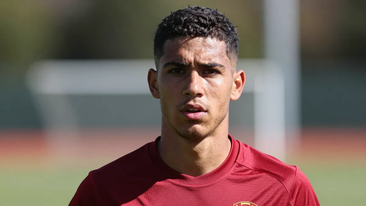 KV Mechelen midfielder Noah Makenza, 21, has left the club to join Qatari side Umm Salal SC, following a loan spell at...