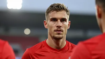 KV Mechelen bereidt zich voor op de komende competitiewedstrijd tegen Anderlecht, met een blik op de recente vorm en...