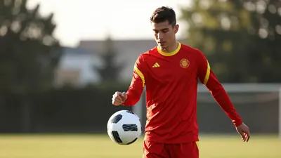 KV Mechelen is showing concrete interest in PSV Eindhoven's 19-year-old midfielder Sol Sidibé